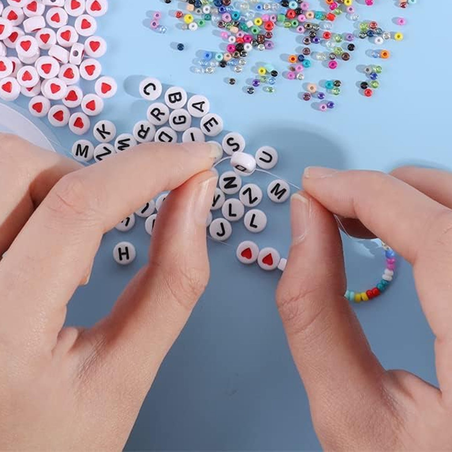 Clay Beads Bracelet Making Kit, Flat Preppy Beads for Friendship Bracelets, Polymer Clay Beads with Charms for Jewelry Making, Crafts Gifts
